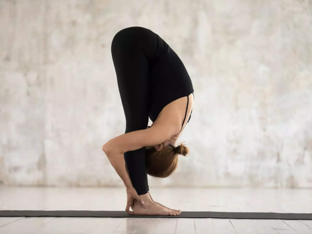 Hasta Padasana (Hand to Foot Pose)